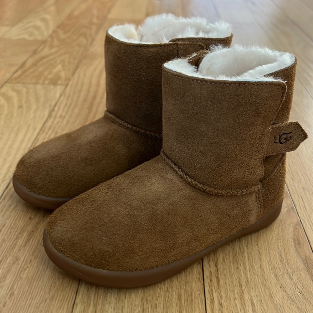 **NEW***UGG T Keelan Boot Chestnut Color Size 11